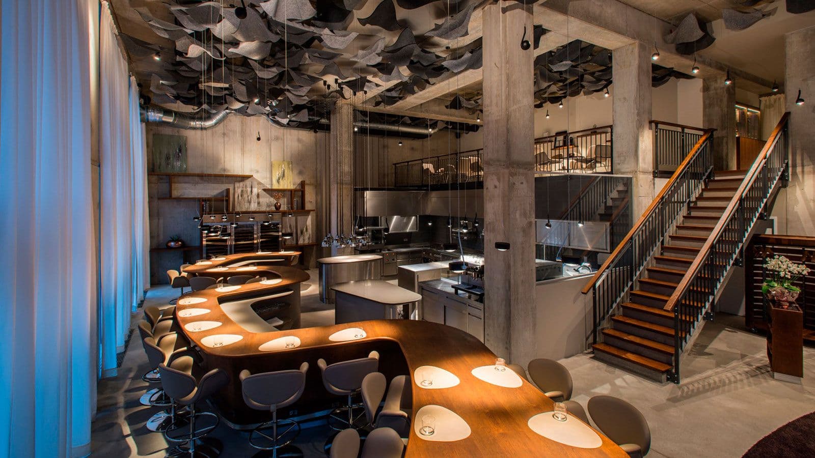 Dining area of the three starred restaurant The Table by Kenneth Fehling in Hamburg