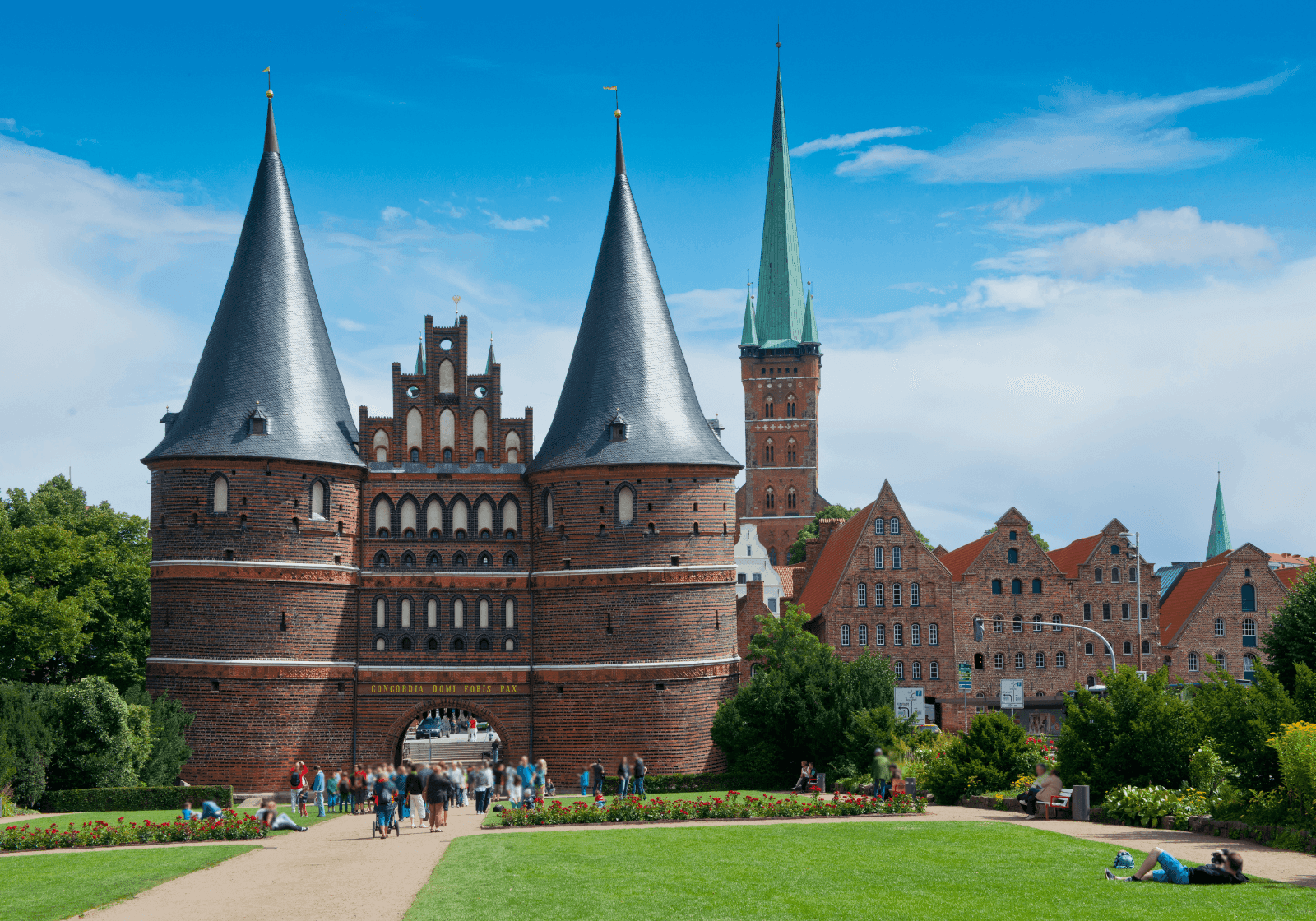 Gammel Holstenor port i centrum af den hansestadske by Lübeck i Tyskland